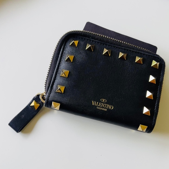 Valentino Garavani Women's Rockstud Compact Calfskin Wallet - Picture 1 of 3